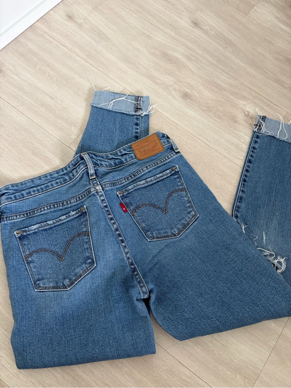 Levi's Blue Low-Rise Straight Women Jeans